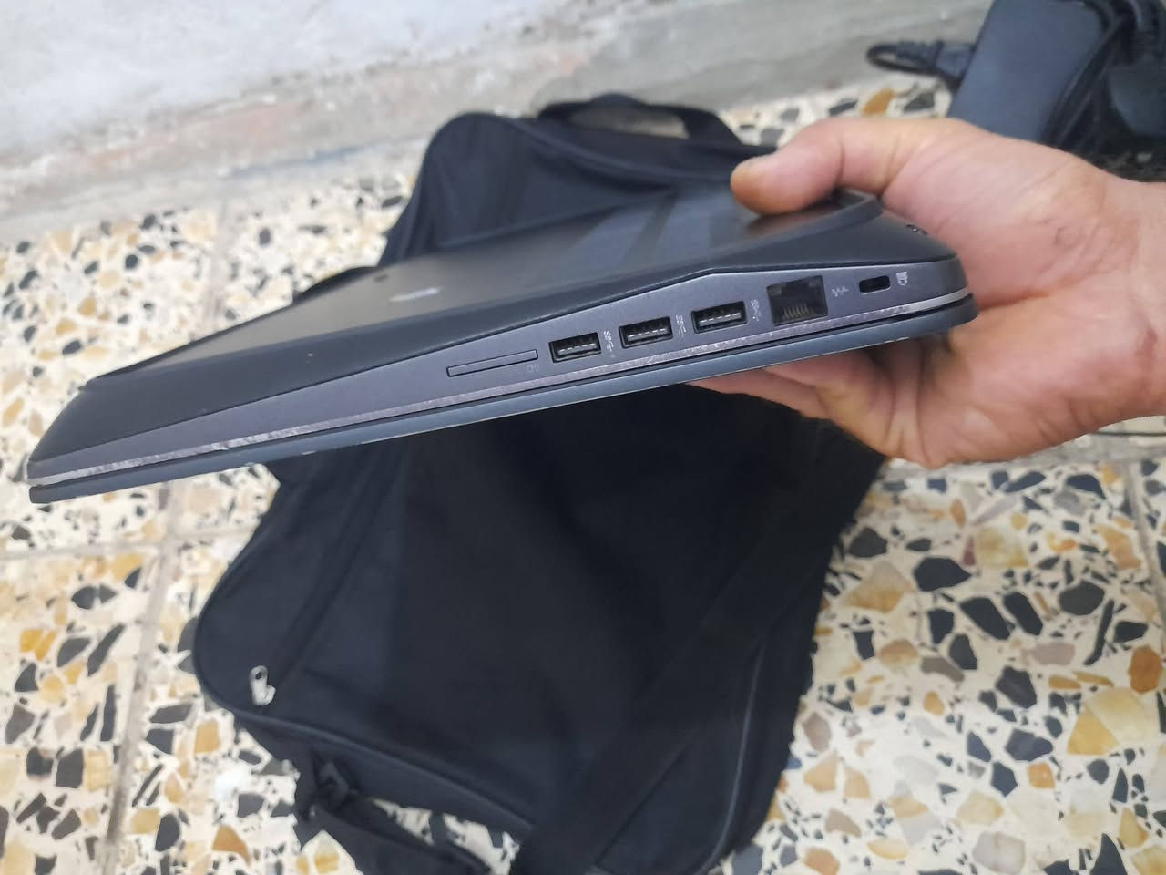 Hp zbook g3 17 ing
كوراي 7
جيل 6 HQ
رام 8
هارد 256 ssd
حجم شاشه 17 انج
كارت متصل 4 نوع انتل داخلي
كارت منفصل 2 نوع نيفيديا
كيبورد ضوئي
دقه 1920X1080
بطاريته الاصليه تنطي وقت 3 ساعات
مكفوله من  كل عطل وتصليح
اتشغلك جميع الالعاب وبرامج المونتاج
ملحقاته جنطه حجم 17
وماوس وشاحنته
السعر نهائي بدون عمله 250 الف
عنواني بغداد التراث قرب تقاطع درويش
توصيل ماعندي


**إذا كنت صاحب هذا الإعلان وتريد حذفه لأي سبب، رجاءا أرسل رسالة إلى الدعم الفني**