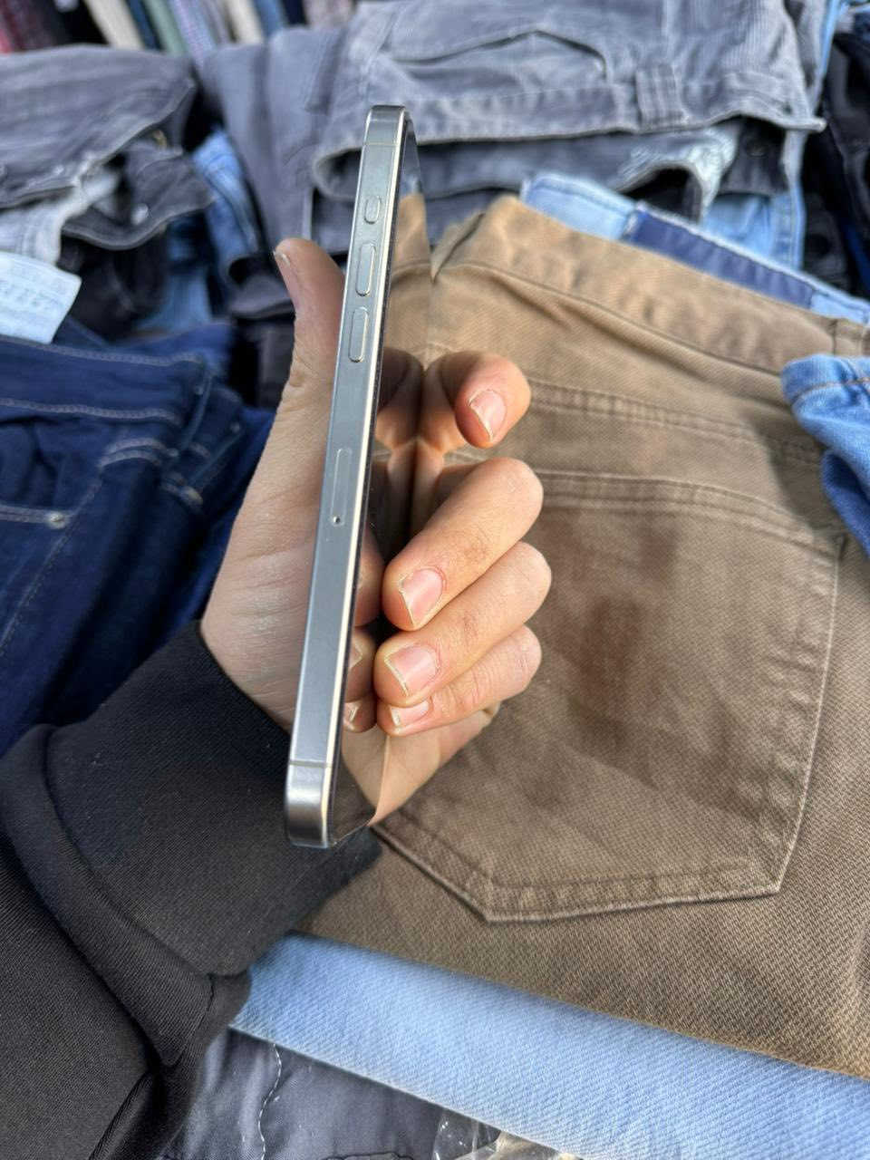 سلام عليكم ١٥ بروه ماكس شرق اوسط
بطاريه ٩٩

مشحون ١٥٥

ذاكره ٢٥٦

نظافه ١٠٠/١٠٠

مكفول كفاله مع كارتونه ملحقاته

السعر مليون ١٢٠٠ وبي مجال قليل كلش

رقمي *********** /حله
