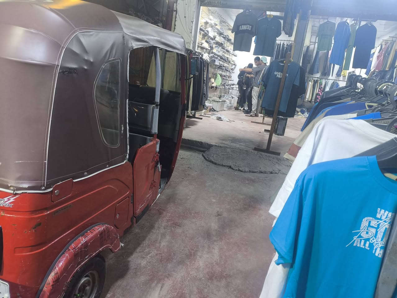 تكتك لبيع موديل 22شهر10رقم بغداد نكليزي 
مكينه اكسن جديد كرهبائيات 
السعر 7850
العنوان بغداد حي نصر 
رقم الهاتف ***********
