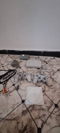 بلايستيشن ون • SCPH-101 • نسخة أمريكية