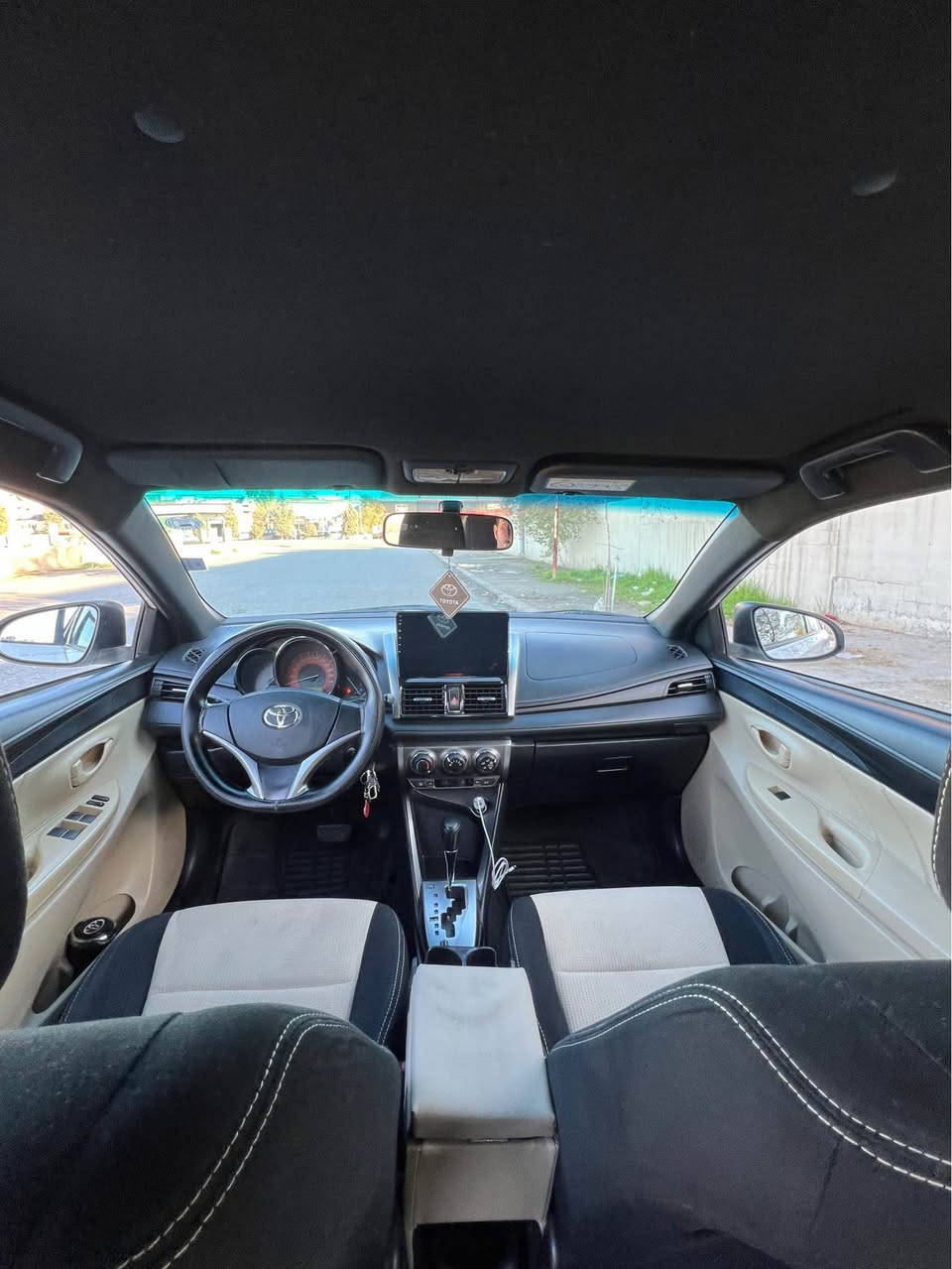 يارس ٢٠١٥
خةليجي مواسةفات SE
هيجي نية بي سبوخ  كاميرة و شاشة ئايپات چوار تاية نوي 
فةحس و هةزةي نوية تةحويل غرامة بةشةرت 
سعري ١٢٥وةرةقة   
*********** أربيل, العراق
