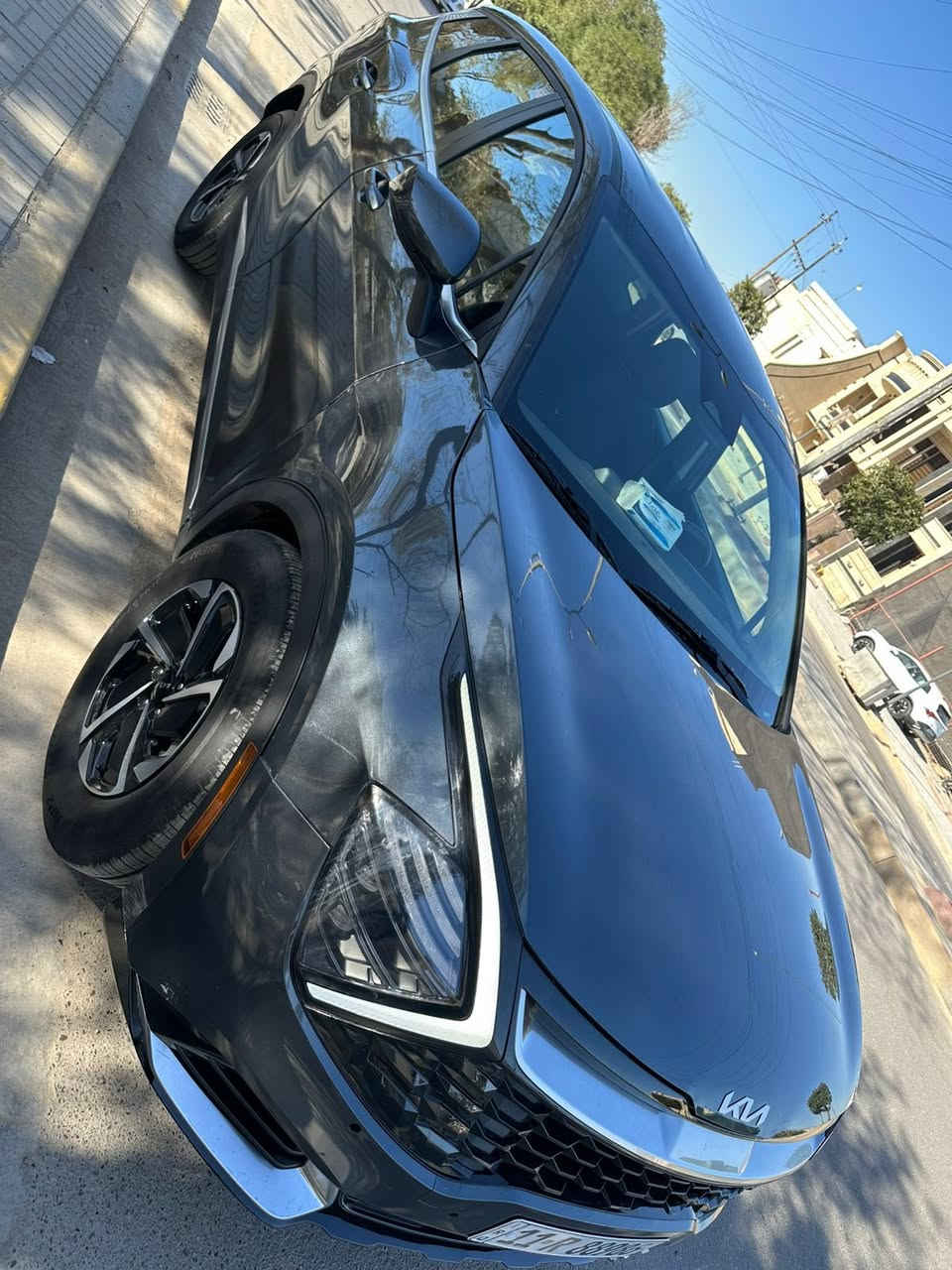 سلام عليكم
كيا سبورتج موديل LX 2025
هايبرد (hev)
مكفوله من صبغ
ماشيه ٦ الاف 
سعر ١٩٣ وبيها مجال بسيط 
حادث السياره فقط بنيد مبدل نفس اللون ودعاميه اماميه نفس اللون يعني سياره بدون قطره صبغ وجاملغ الامامي الايمن بي بارد من جها الباب صدر 
مواصفات 
اربعه انضمه قياده
حساس خلفي
ورادار وكامره خلفيه
شاشه دتيجتال
كير ماوس
رادار امامي 
تحديد مسار 
قياده شبه ذاتيه
سياره بحاله الزيرو وكتلوكات الشركه وياها
موقع سياره الكاظميه
للاستفسار *********** 
متواجد فيس اواتساب
