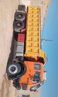 شاحنة • للبيع