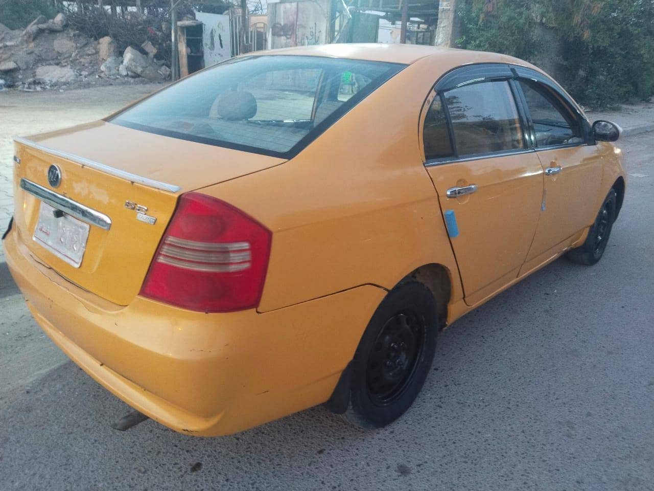 سلام عليكم سياره ليڤان للبيع موديل 11كير ومكينه جدد سياره جاهزه من كل النواحي بس بيهه طخه باب سايق سياره مطلوبه غرامات هيئه 600ابيعهه عله وضعيتهه العنوان بغداد محموديه سعر12ورقه ستفسار واتساب وماسنجر ‏‪***********‬‏
