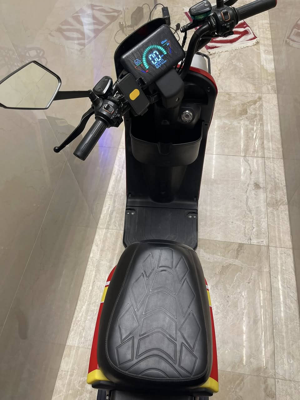 السلام عليكم
دراجه للبيع نوع R7  2025 

الدراجه نضيفها جدآ تجي وتفحص وبطارياتها جديده والR7 معروفه بقوتها ورزانتها 

مواصفات 

لايت زنون + نشره ليلية + اناره واشاير 

ديجي مركزي 

ابريكات امامي +خلفي  هايدروليك دهن 

دبل امامي دهن + دبل خلفي غاز 

سله امامية +ستاند تليفون +مري 

خمس بطاريات كبار جدد نضيفات 

السعر ٤٧٥ وبيها مجال 

التواصل على الرقم *********** بي واتساب وحياكم الله
