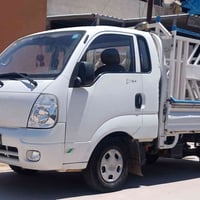 كيا حمل للأجر السعر مناسب 07700680588