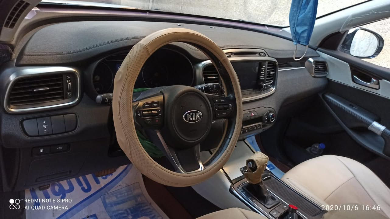 سورنتو 2017 خليجية اللون ابيض 
رقم بغداد تحويل مباشر 
 6 سلندر 
 7 راكب
 3 قطع تبريد
 مري شفط
 اشارة ترحيب
 بصمتين 
 كشن جلد
 كشن كهرباء
 جنطة كهرباء شفط
 بردات بلادي
 حساس امامي خلفي
 كامرة خلفية دواره
 3 انضمة قيادة 
 5 ويل كب كروم 
 لايت زينون
 بك لايت LED
 كير مكينه بلادي على وضع الشركة 
ماشية 75 الف 
 السيارة مكفولة كفالة عامة من الضربة والصبغ والتبديل 
 السعر 255 مكاني بغداد للاستفسار 
0771 767 3618
