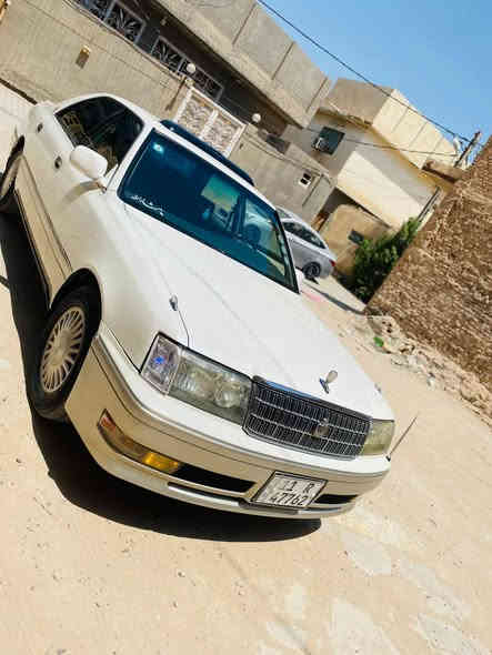 راس الثور فلات 1996
رقم بغداد دولي بأسمي
السياره فول عدا الفتحه كفاله بدون كص و نقل والضربه القويه 
مكينه 3000فيشتين 
غرفه 2000
ستيرن كهربائي 
نضامABS
جنجر 12قرص 
كشنات كهربائي 
السعر 108وبيهه مجال 
للاستفسار الاتصال ***********
