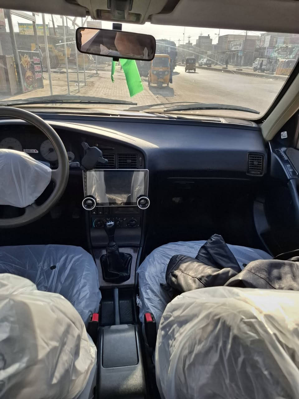 السلام عليكم بيجو بارص موديل 2015 كير ومحرك مكفول من تبخير صدر جديد امامي خلفي تبريد على سويج وسياره خير من الله سعر 46 ورقة وبيهه مجال بسيط للطيبين مكاني بغداد حي اؤر   ***********
