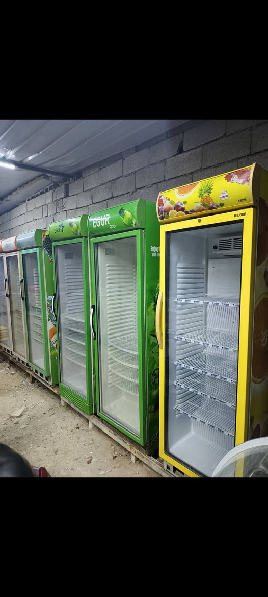 إسلام عليكم عارضات عامودي تلاثه باب و عارضات مقبلات و عارضات الفقيه و اكو رفوف و اكو سفينه العنوان بغداد حي البتول الشراي يتصل و بل خدمه ***********
