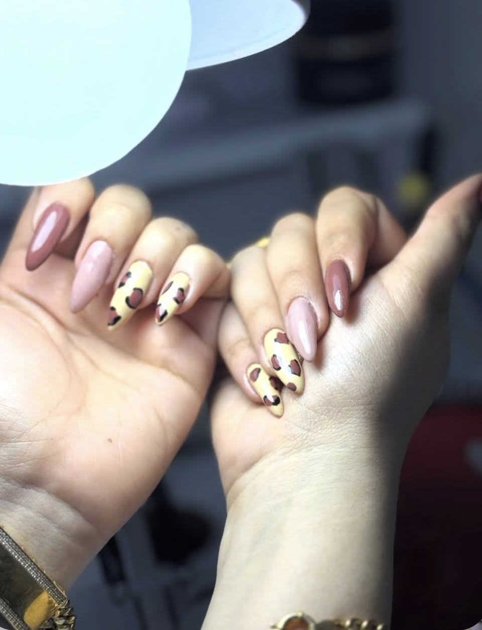 insta/// azo.nails2


**إذا كنت صاحب هذا الإعلان وتريد حذفه لأي سبب، رجاءا أرسل رسالة إلى الدعم الفني**