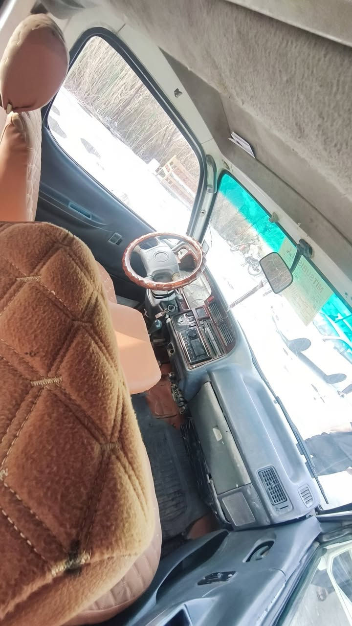 سلام عليكم فوتون 2009 كفاله عامه ماعده دواير معمره كير ومكينه واكسل وحداديه وتخم تاير مكفولات رقم بغداد دولي تحويل ثاني يوم مصفره هيئه وغرامات سعر 62 وبيه مجال مكاني كربلاء طويريج ***********
