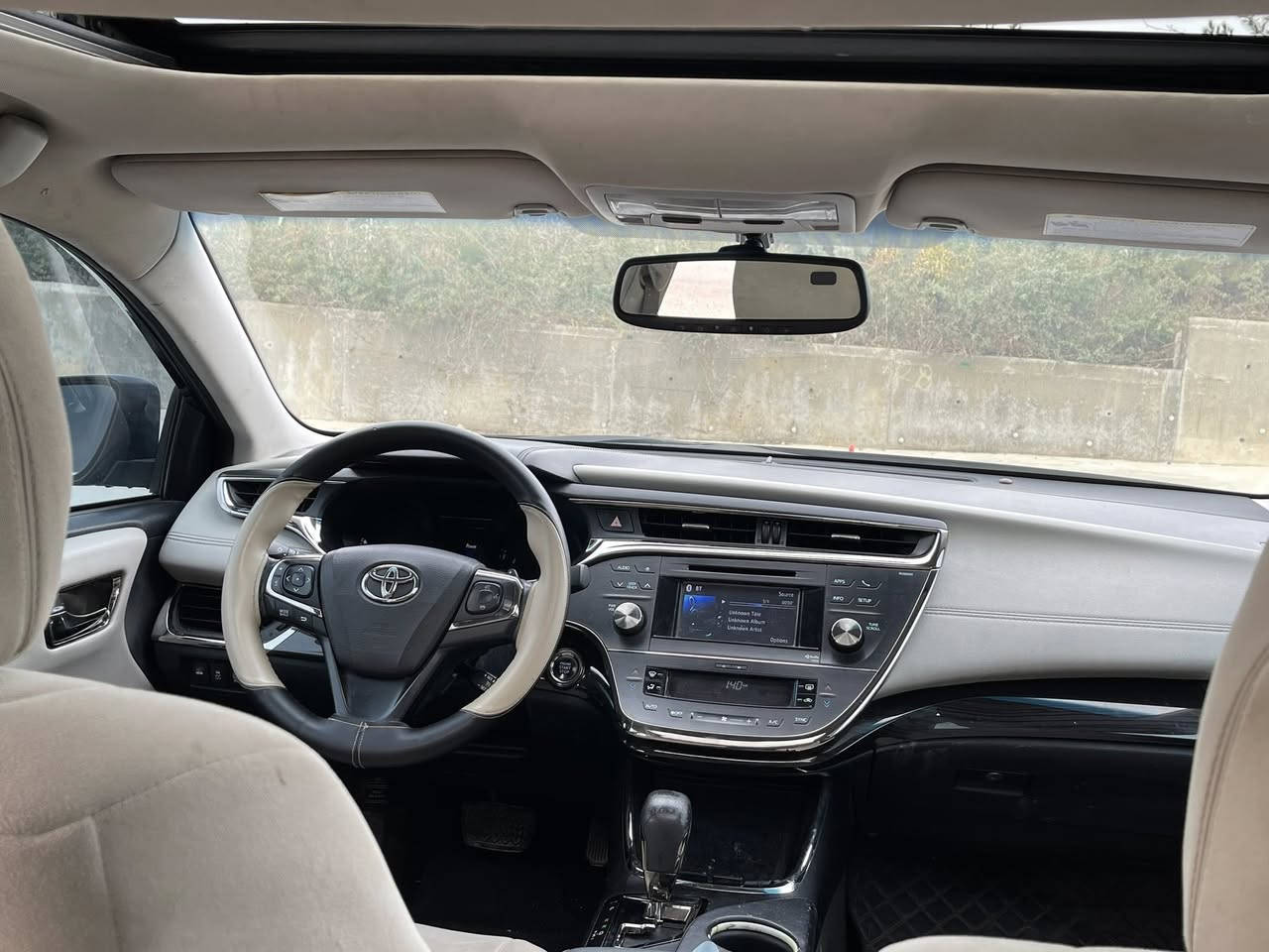 ئە فەلۆن 2014  ساخ ساخە سە يارەکە  مواسە فات ئە مريکی فول مواسە فاتە  گێڕو مە کينە بە شەرت ده نگى ديجيتالي نيه زۆر پاکە سە يارەکە ٤ پارچە بۆياخە پێشوو دوای كه پسه  داعمو ليدراوي نيه نمونيه له جواني 

سعرى 118$ گه لا 

***********
***********
