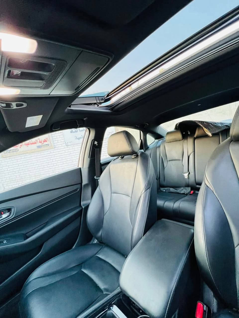 هوندا اكورد هايبرد سبورت SPORT L موديل 2024 رقم  بغداد بأسمي تحويل مباشر فول مواصفات فتحة بصمة كشنات جلد تدفئة كشنين كهرباء ماشية 30 الف مكينة 2000 حادث السيارة بارد بالجاملغ الايمن واجتي مناك بيهة صبغ صفحة اليسار وجنطة وجاملغ خلفي ايمن بدون معجون بس رش السعر 180 وبيهة شوية مجال مكان سياره بغداد الوشاش للاتصال ***********
