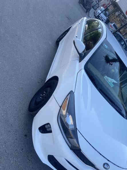 كيا ريو وارد امريكا موديل 2020 اللون ابيض محرك دوش دبل نوزل حجم 1600 الكير اوتماتيك نظام AT المرغوب كامره وشاشه اصلي تحكمات اربع جهات كير محرك صدر تبريد كهربائيات جاهزه من كلشي الكشر يمك صور السونار والحادث الرقم بغداد مكانه بغداد الاعظمية او الصليخ السعر 103ورقه بيه مجال للتواصل ***********
