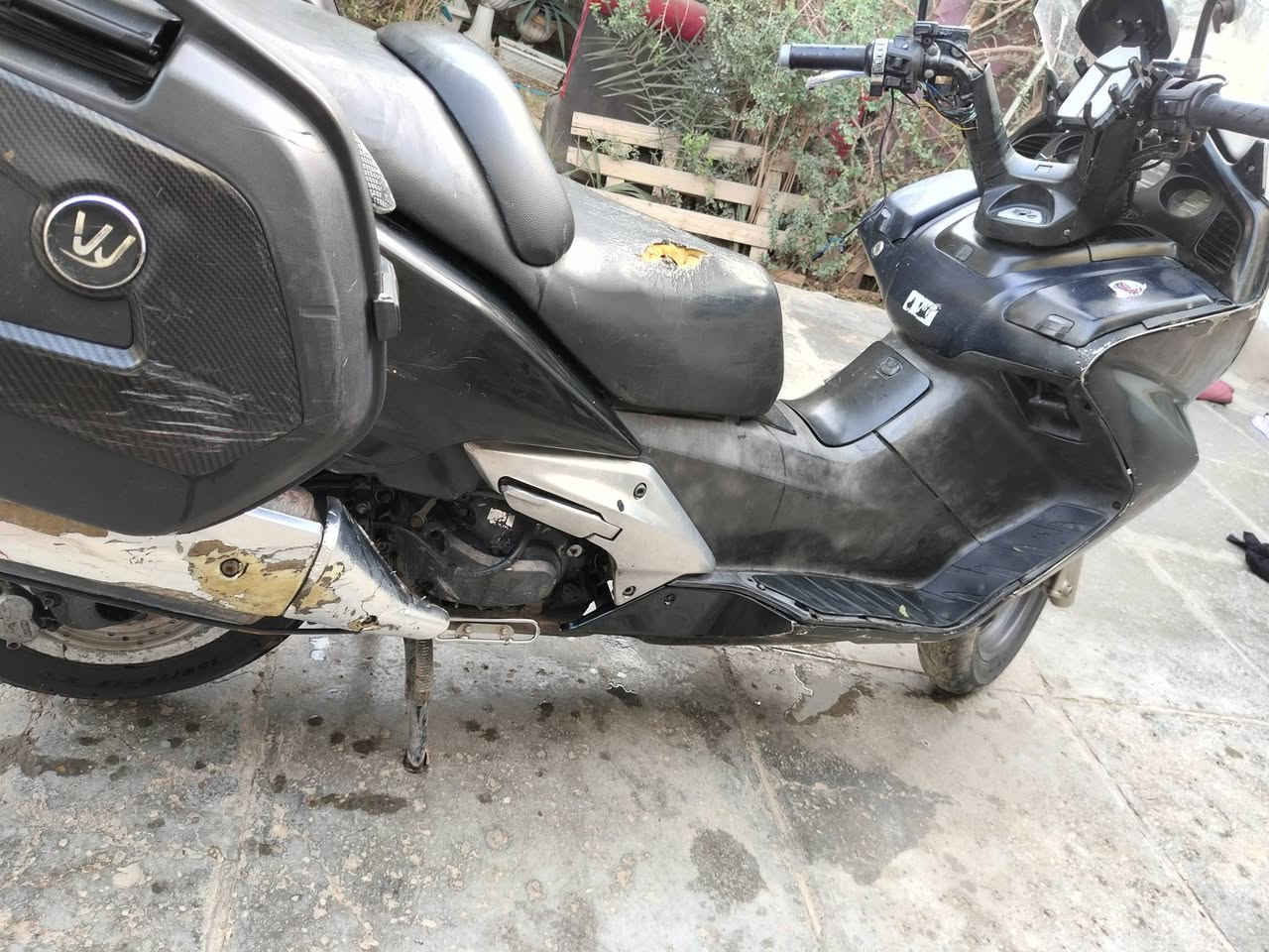 سلام عليكم شباب
عادة النشر بسبب الوعود الكاذبة سلفر للبيع مكينة 400 دراجة بيهة شغالة شلع كهربايات شغالة نكرة دراجة بيهة تبخير فقط مكفولة من بكن نضوح صوت ناعمة
سعرهة 1200 بيهة مجال 
مكان بغداد بلرشاد 
لشراي يتصل وبلخدمة 
***********
