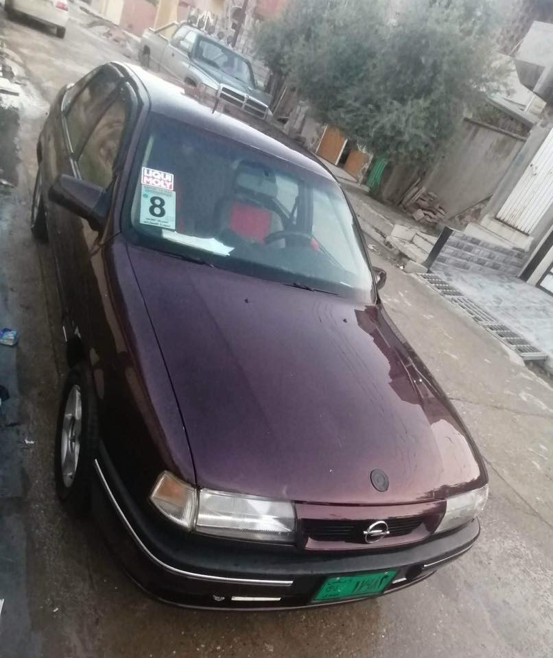 اوبل فكترا  موديل  ١٩٩٢ حجم ١٦
كابون بنزين مكينة و كير أنضاف سنوية خضرة
طخم تاير جديد الشرعي موجود
كهربائيات شغالة السعر ٣٣ $ مكلف بالنشر وبيها مجال الاتصال
 بالرقم صاحب السيارة ***********
بسام العراقي
