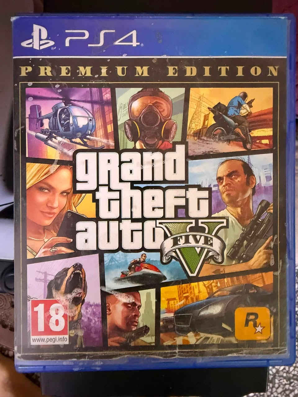 ✅بلي 5 سلم
✅1 تيرا
✅ قرص GTA5
✅ UBS حجم 1500 
✅ جويستك اصلي عدد 2 وحده منهن الكير بي درايف
✅ شاشة صغيرة حجم 28

✅حسابات عدد 2
🔱العنوان الدورة - ***********
