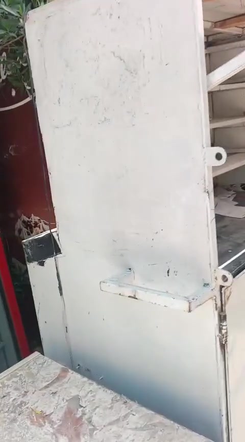 جمبرحديد جاهز للبيع تريده مال سكائر أو مال شاي كلشي يصبرللاستفسار اتصال ***********0مكاني المنصور
