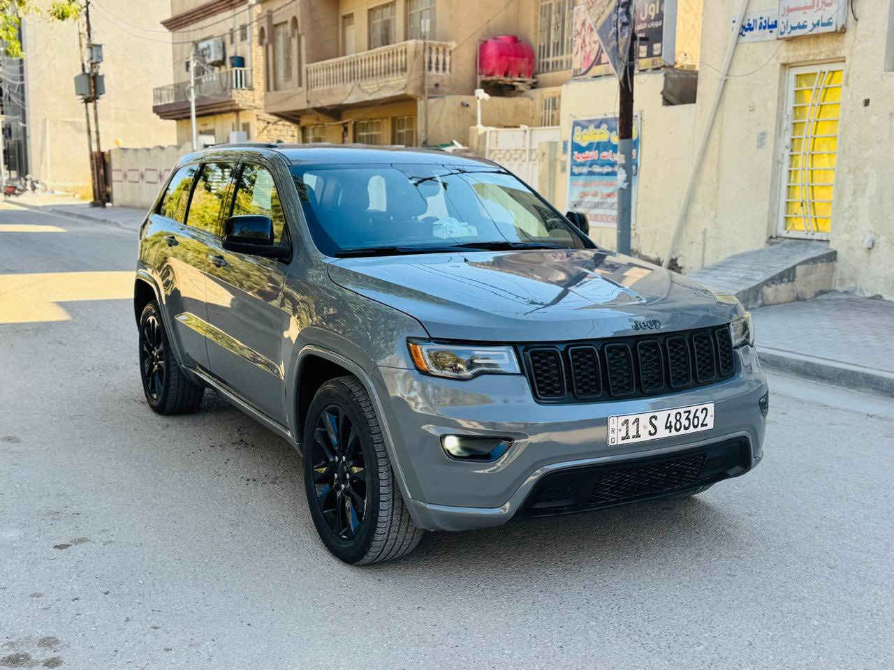 جيب موديل2022وارد  امريكي السعر 227قابل للتفاوض اللستفسار اتصال ***********حادثه جاملغ وبنيد بدون دواخل ولباقي كفاله عامه لون مميز سمنتي  مواصفات السياره بلاكتوب فول من عده الفتحه بصمه بصمه ابواب شاشه رادار امامي و جانبي كشنات جلد هيتر استيرن تبريد تدفه كشنات ويل كب كروم جنطه كهربائية كامره توقف ذاتي مكينه 6V كشنات كهربايه حداديه جديده تخم تاير مكينه وكير مكفولات رقم السياره بغداد انكليزي بسمي مكان كربلاء
