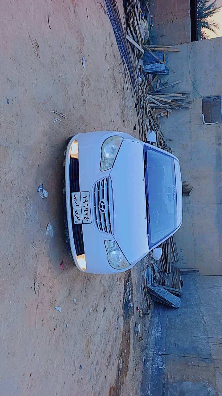 سلام عليكم الانترا للبيع ٢٠١١كفاله عامه تبريد تدفئة شغال حدايه جديده
محرك 1600  رقم أربيل تريد وكالة أو مداور السعر 115وبيها مجال ***********
