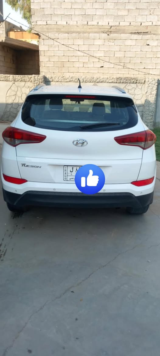 مكلف بالنشور 
سيارة توسان للبيع موديل 2017. خليجي بيه ظربة صفحة عكس السايق مبدل بابين والجاملغ الامامي للستفسار اكثر الاتصال بصاحب السيارة الرقم ***********
السعر المطلوب:150$ ورقة
