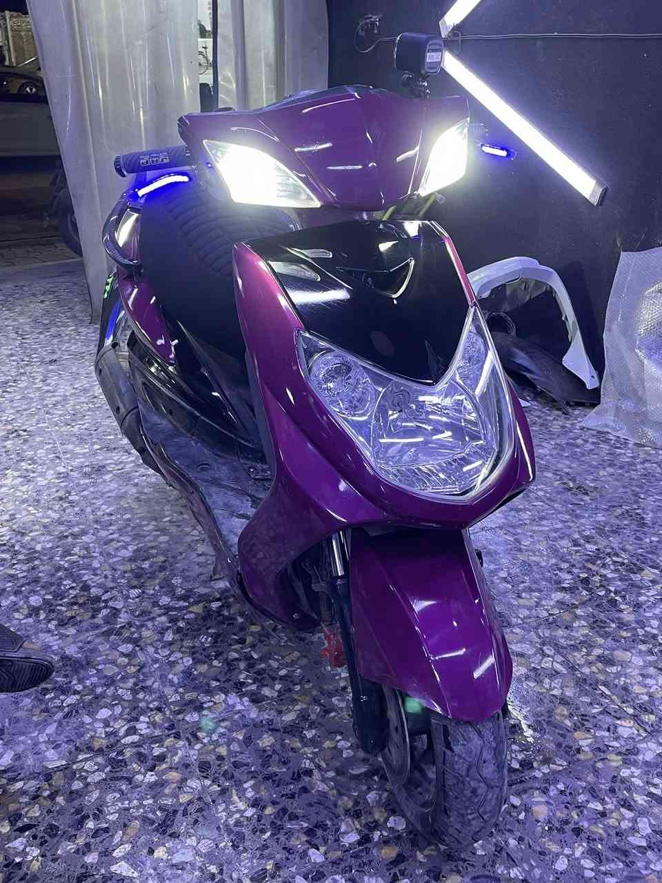 سلام عليكم دراجه سكنس فحل للبيع السعر 750 قفل الرقم ***********
