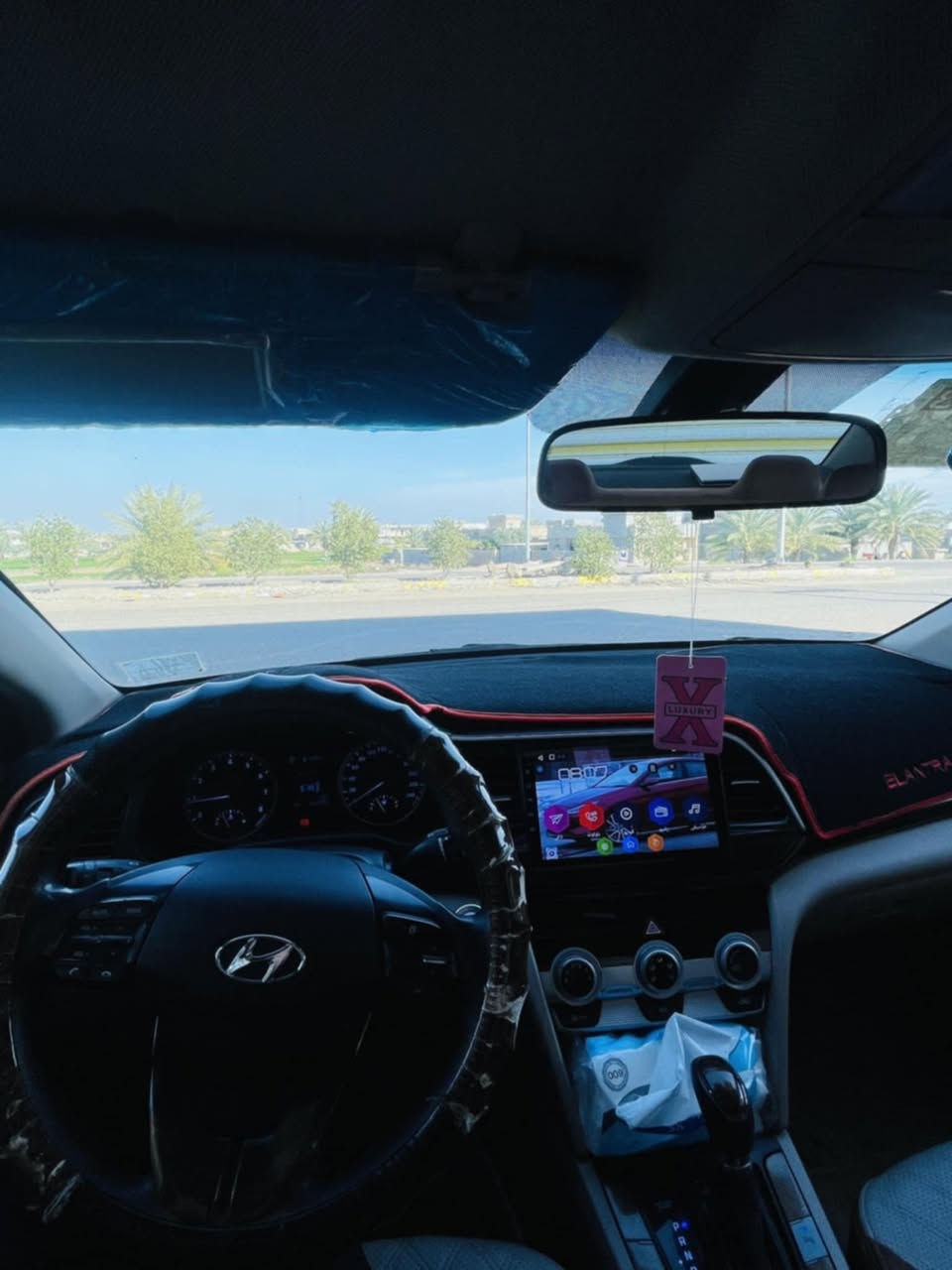 الانترا موديل 2019 خليجي بيها فقط بارد شبر بالباب سعر 170 وبيها مجال رقم صاحب السيارة ‭0782 817 4414‬
