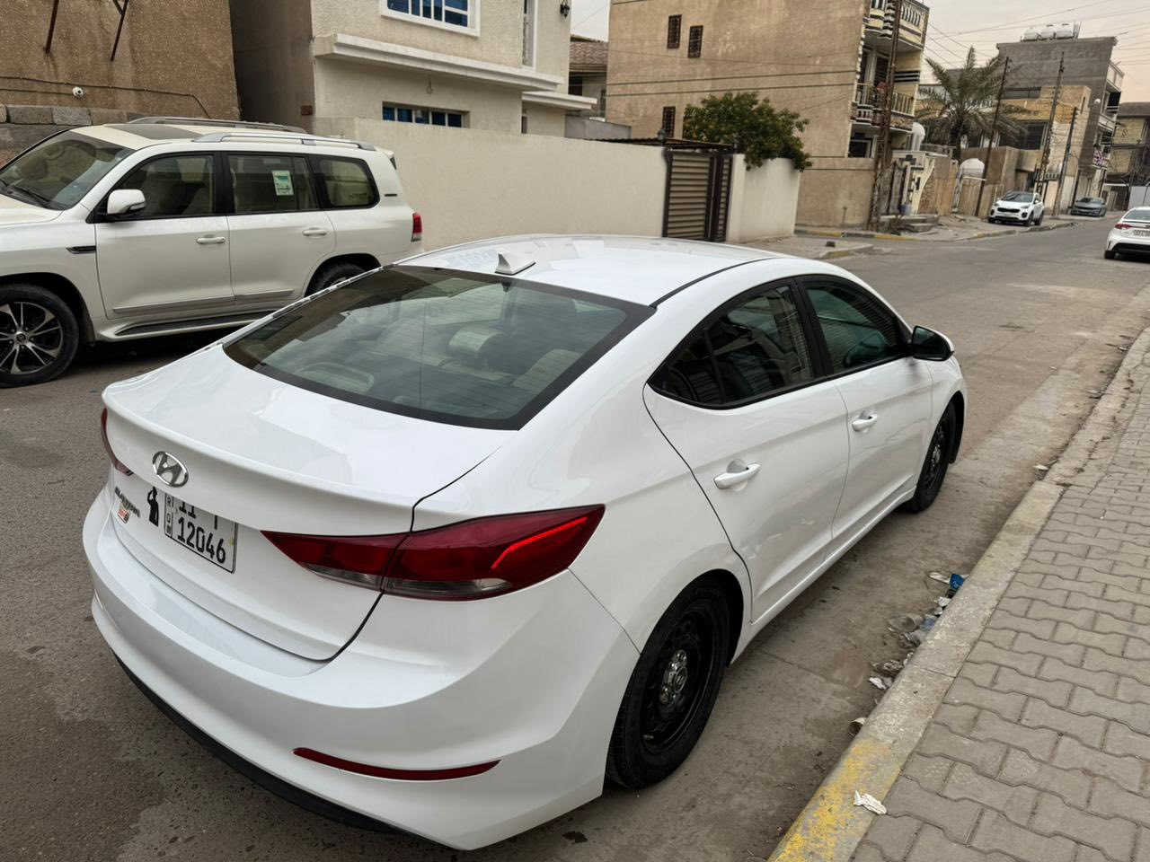 النترا 2017
اللون ابيض صدفي 
لبيل واحد 
محرك 2000 
كير At 
وارد أمريكي 
سونار مجود 
مكاني بغداد جسر ديالى 
السعر 125 
هاتف ***********
