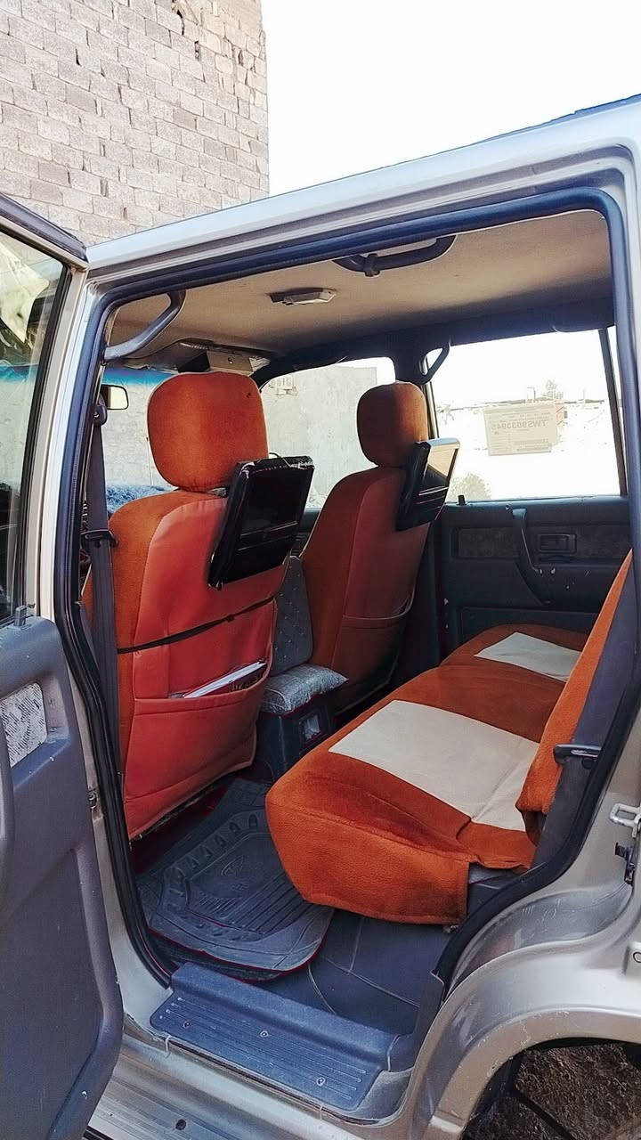 سلام عليكم  سياره ازوزه البيع 2003
تايرات تخم جديد

صدر جديد؟

 كير ومحرك بلادي 

رقم لانبار  رقم جديد نكليزي

سعر 93 وبيه مجال الطيبين

،،،،،،،،،،،،،،،،،،،،،،،،،،،،،،،،،، 

رقمي كورك ***********
