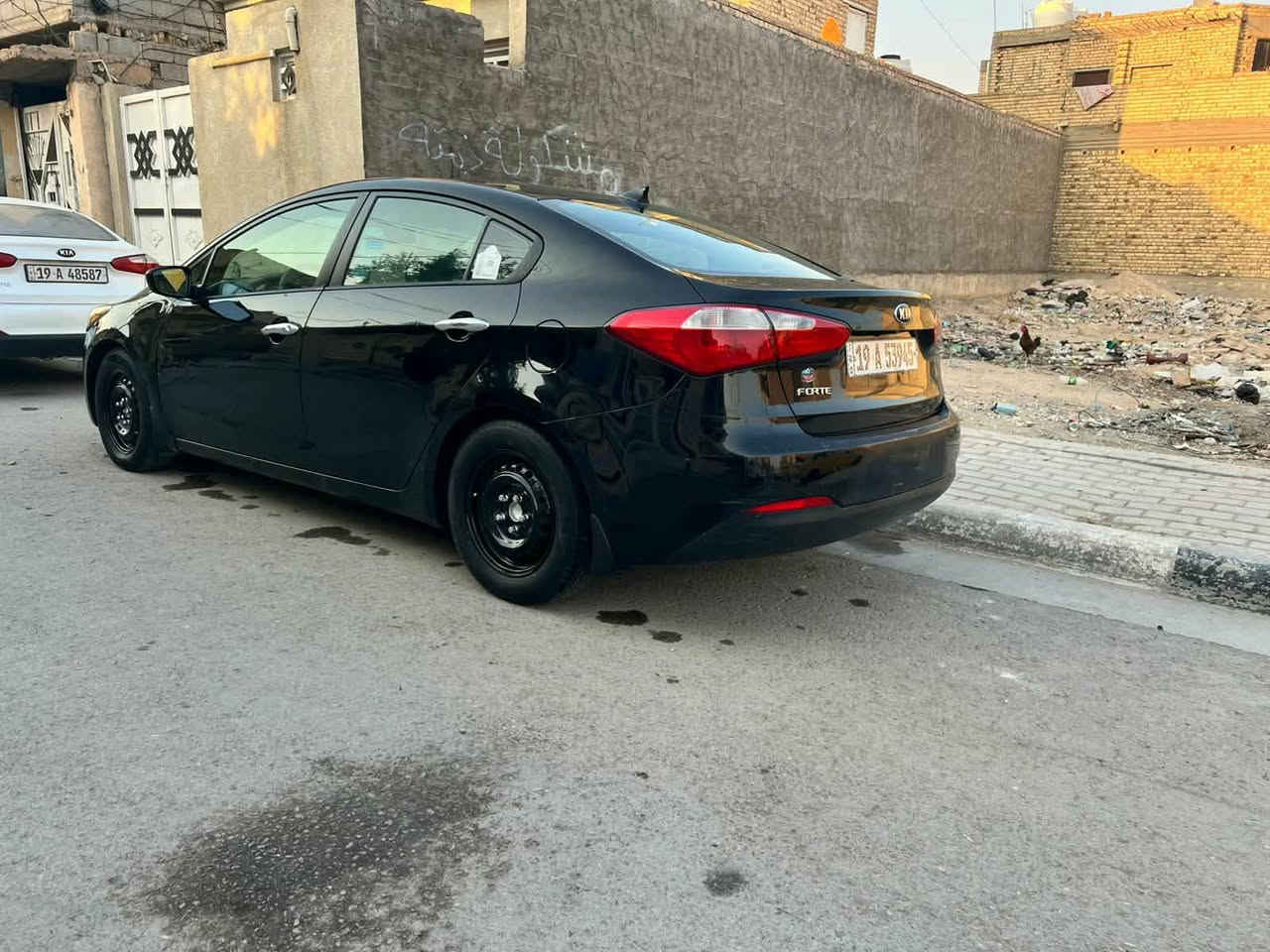 فورتي للبيع 2016 سياره تبديل بس بنيد بدون دواخل كفاله من الصبغ السعر 110 وبيها مجال الشراي يتصل ما متواجد على الفيس محرك وكير ما مفتوحات
محرك 2000 دوش هذا رقمي ***********
رقم كربلاء باسمي
