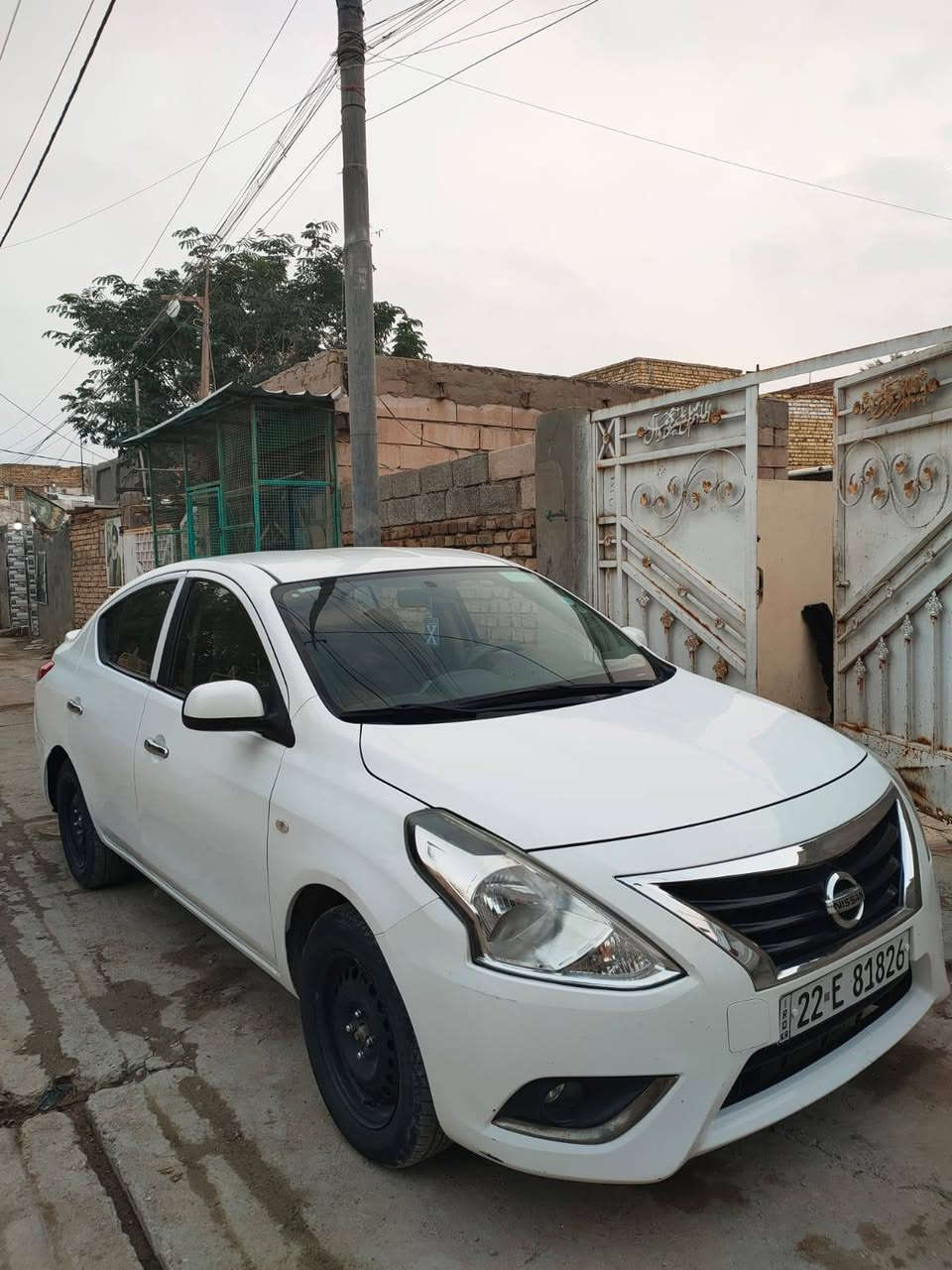 السلام عليكم نيسان ٢٢ هندي بليته زركه كفاله عامه بيه داير الجاملغ الخلفي والباب الخلفي طلع بالسونار فتح تريد تحويل تريد وكاله جاهزه من كل النواحي ماشيه ٧٠كم جديده بمعنى الكلمة السونار مرفق السعر ١١٢$بيه مجال وبالخدمه مكان واسط كوت مركز مدينه ***********كوت
