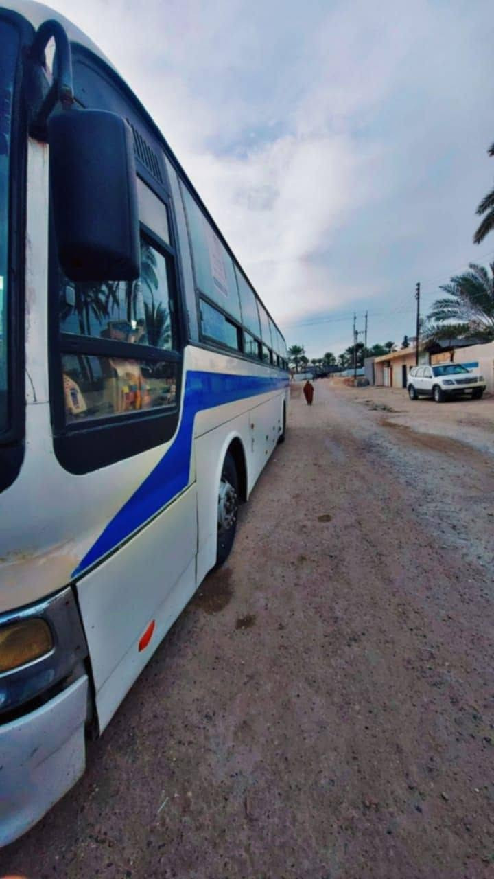 السلام عليكم للبيع هونداي فيتنامي موديل 2002السياره خير من الله محرك سوبر تبريد حداديه  للتفاصيل الاتصال ***********

