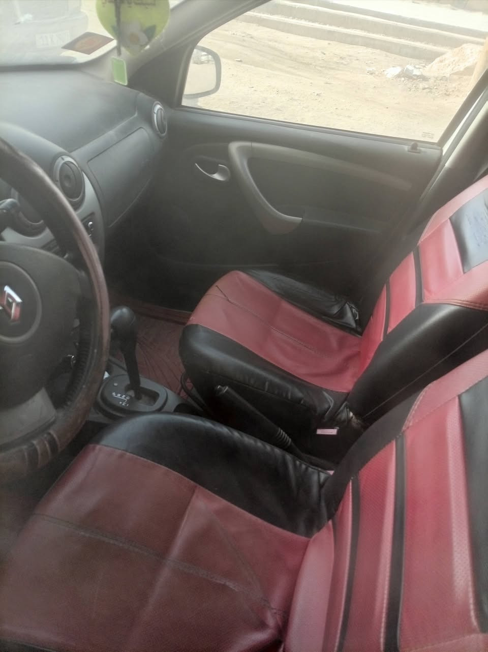 للبيع موديل 13 السياره حلوه كل نقص ما بيه السعر 75 وبيه مجال للستفسار *********** السياره بسمي تحويل شرط التحويل
