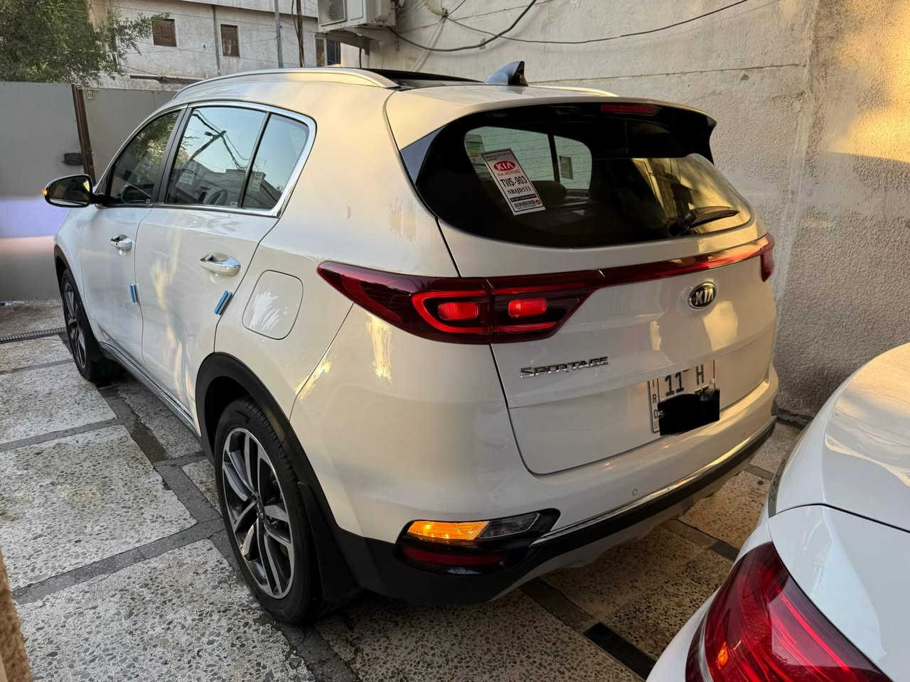 كيا سبورتج جي تي لاين  2019  خليجي رقم بغداد جديدة
مكفوله كفاله عامه من الدعاميه للدعاميه لا صبغ ولا بارد
كامل مواصفات 1/1 اعلى فئه شرط برغي ما مفتوح بيها 
بانوراما بصمه ابواب و تشغيل مري شفط
فور ويل 
محرك 2400 محرك كير شرط شركة
كشن جلد 2  كهربائي 
حساس امامي خلفي
كامرا دوارة مع الستيرن
ويل كب 19 
تحذير زاويه ميته
مانع انزلاق
مانع انحدار
سايد بريك كهربائي دكمه
صندوق كهربائي ذكي
راديو سيدي بلوتوث شاشه كبيرة
سستم سماعات Jbl
ترايش خارجية المنيوم + نيكل اضافية 
كاشف ظباب لد رباعي
درايف موود 5 ويل كب 
بالعافيه على الياخذها مابيها مصرف ولا ربع ماشيه 111 الف حقيقي وقابل للزياده
السعر المطلوب 197$ وبي مجال

السيارة التحويل ثاني يوم مكان بغداد المنصور البيجيه 

الاتصال بالرقم  *********** ))(( *********** ))
