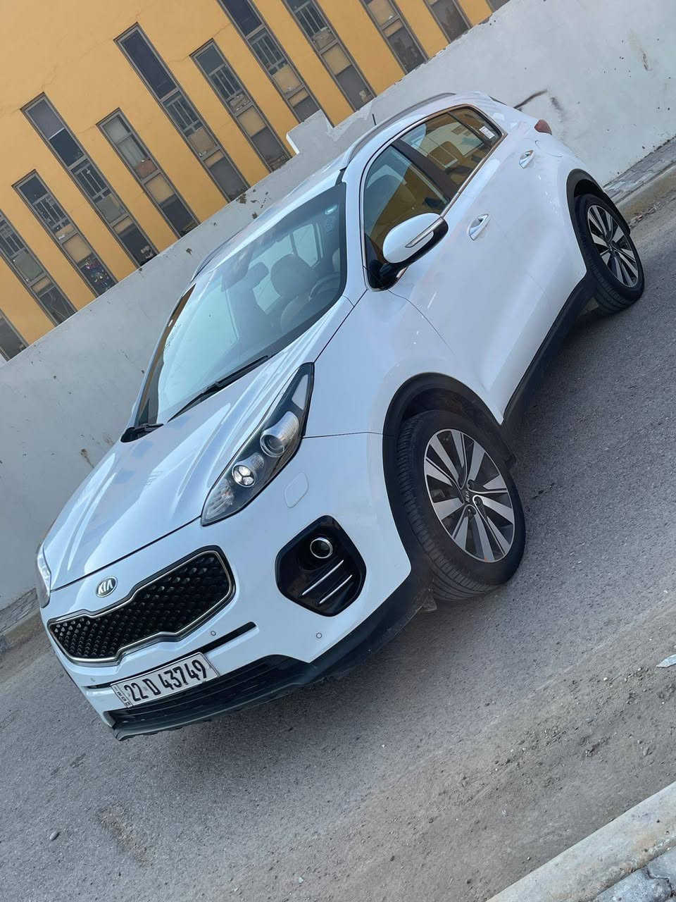 كية سبورتج خليجية موديل 2018 رقم اربيل انكليزي بسمي هزة سنوية لل 2028 

مكفولة كفالة عامة من الضربة ولصبغ ولتبديل حت الدعاميات 
السونار بلمنشور 

السعر 178 بيهة مجال مكاني بغداد ***********

محرك وكير علبلاد ممفتوحات 
حجم المحرك 2000 دوش
كير اوتماتيك اي تي
تبريد قطعتين تدفئة شغالات  تخم تاير صدر جديد
ماشية 102 كيلو
شاشة تاب اندرويد كامرة خلفبة حساسات امام خلف 
زراك لايت
٣ انضمة قيادة مثبت سرعة 
كشنات جلد داخل مشمشي  لد نهاري ليلي مري شفط انارة
