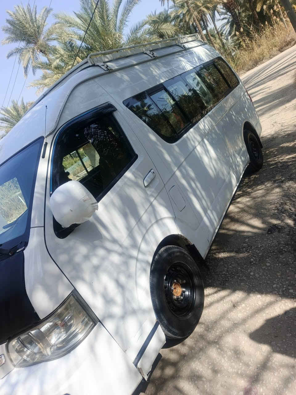 سلام عليكم جنبي للبيع 14 مصفره هيئه ومرور مكينه كوستر ياباني كير اكسن خير من الله حداديه تخم تاير كهربائات كله شغاله تبريد مايشتغل السعر 113 وبيه مجال رقم الهاتف ***********
