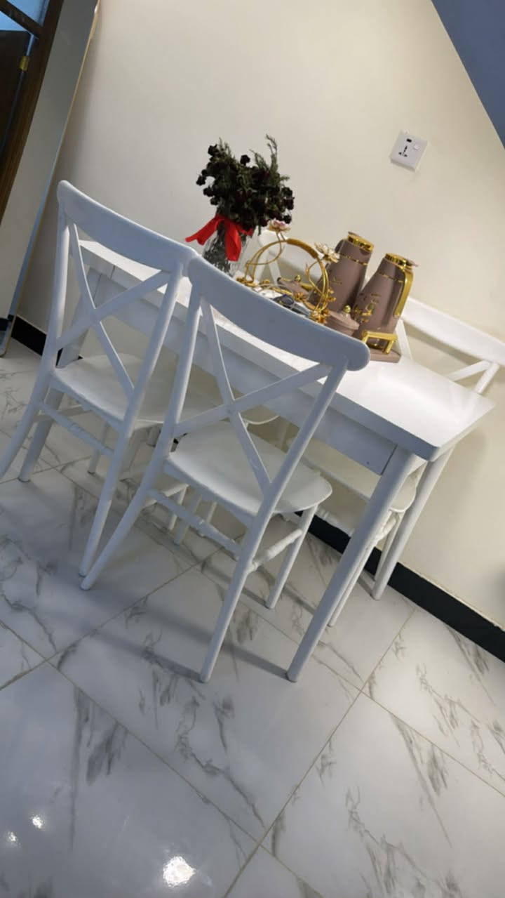 ميز وكراسي عدد ٤ عظم عاج للبيع


**إذا كنت صاحب هذا الإعلان وتريد حذفه لأي سبب، رجاءا أرسل رسالة إلى الدعم الفني**