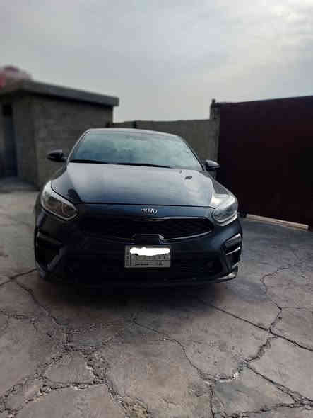 السلام للبيع فورتي موديل 2020 جيتي
السيارة بحالة الوكالة فول مواصفاتها معروفة بصمة فتحة رادارات فول مكينة الفين دوش كير ومكينة بحالة الشركة مكفولة تخم تاير السيارة كلين بس الدعامية وبخشم البنيد بارد اقل الشبر وايرباك الدركة راجع سستم ماشية ٧٢سيارة مامتعوبة جديدة بمعنى الكلمة مال جناي 
رقم ((***********))
مكان بغداد ابو غريب/
