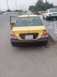 من رخصت الادمن 63 لانسر موديل 11 السياره جاهزه مكفوله من ضربه قويه بيه...