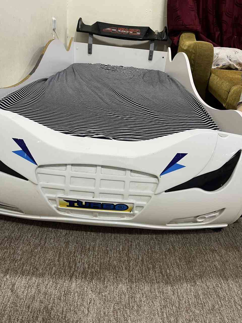تخت سياره  مستخدم للبيع حجم كبير الطول ٢ متر في ٩٠ سم العرض


**إذا كنت صاحب هذا الإعلان وتريد حذفه لأي سبب، رجاءا أرسل رسالة إلى الدعم الفني**