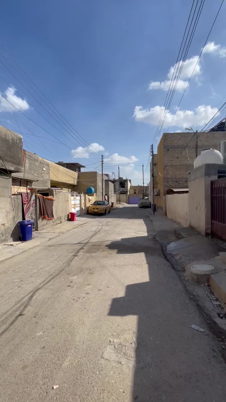 السلام عليكم  دار لبيع الموقع جسر ديالى شارع التويثه المساحه١٠٠م سند٢٥تحويل ثاني يوم الجيران ذهب الله شاهد راسك بارد منهم  ونعمه الجار السعر ٦٣وبي مجال مال مستعجل البيت قاط واحد
 ***********
البيت بي
استقبل
مصطبخ
صاله 
غرفه نوم ٥ في٥
ترك واحد في واحد +حمام دخالي
ترك على المطبخ
حمام خارجي ٢في٢
