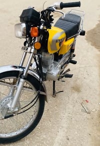 للبيع موديل 2023. 07817347137 سعر 200