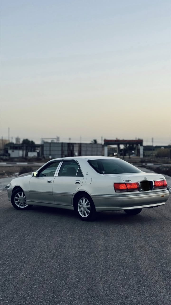 سلام عليكم ملكه دخول جديده حاويه كرستال اصل موديل 2003 خضراوي دكمتين ( ادوات ادوات ) مكينه وكير ديفور الصغير حداده 100‎%‎ دواخل فلين تحويل فوك وجوه نجف لايت ابو عيون مكفوله كفاله عامه من الضربه والصبغ والكص والفتح بدون ارقام تبريد ثلج كشنات 4 كهرباء شاصي 71 ويل نجمه سياره جديده فول السعر 75 وبيه مجال الاتصال *********** او *********** مكان السياره بصره قظاء المدينه
