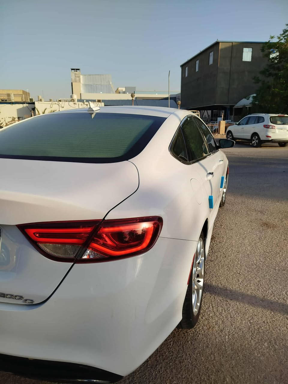 كرايسلر c200 موديل 15 للبيع
السيارة محرك سته سلندر 

مواصفات السيارة/

شاشه كبيره

الكشنات الاماميه تحكم كهربائي

اشاير بألمرايه

المراه الوسطيه تعتيم ذاتي 

الدشبول لونين

الكشنات جلد ابيض

عليه ويل نيكل اصلي

اكزوز رياضي

منظومه زنون كامله

شفتات بالستيرن

السياره ٣ بصمات

——————————-

السياره عليه كير ومكينه حاويه 

منظومة ماء جديده كامله 

منظومه تبريد جديده كامله

—————————————

مكان السيارة النجف الاشرف

السياره باسمي هزه وسنويه قبل شهر مسويهن 

السونار مرفق بالمنشور
 
السعر 107 بيه مجال للطيبين واني خادم 

***********
