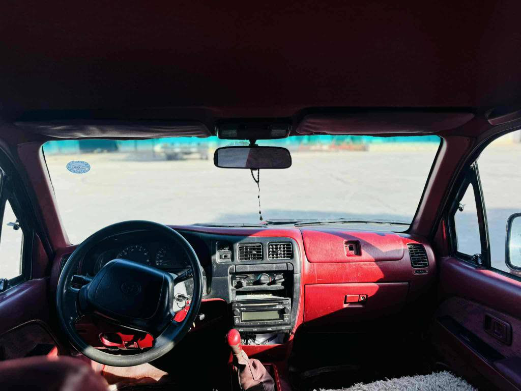 تویوتا مودیل 2000 دووپارچەی سبوغە پاش وپێشی کەپسە گێڕومەکینەی بەشەرتی دە  وەستا ئاڕم بەشەرتی ئەوەلیات فول مواسەفات
***********  // *********** أربيل, العراق
