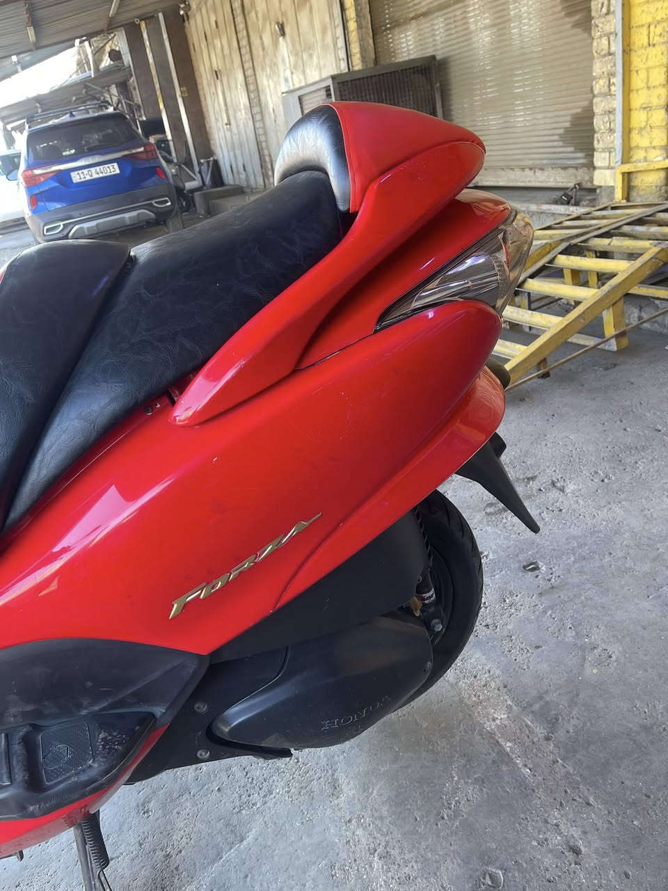 سلام عليكم فورزه 09 كرستال عميه  سعره مليون و كفاله عامه جيب فيتر و افحص  مكاني بغداد الحسينية ***********
