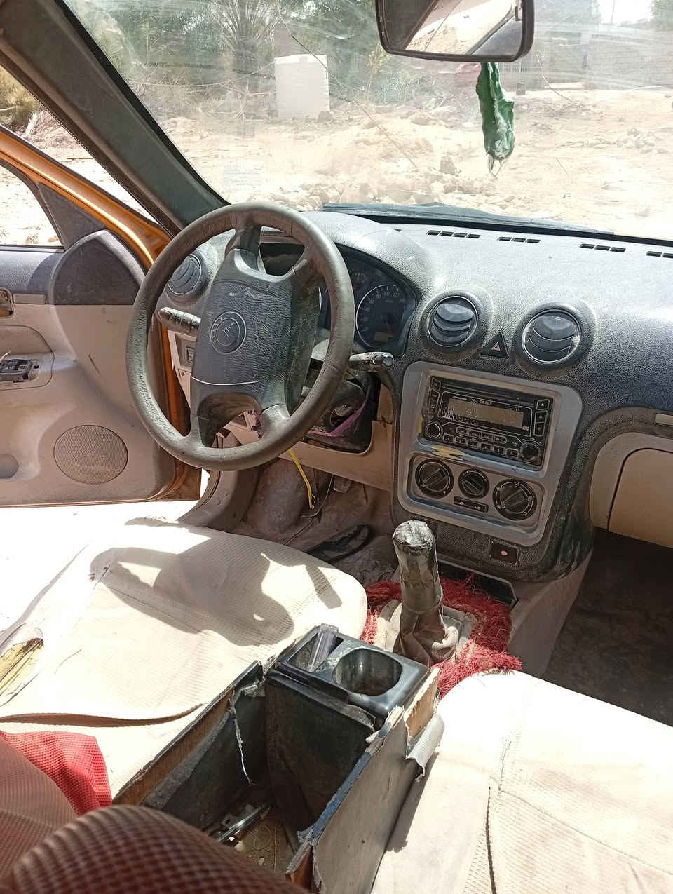 سيكي موديل 13 سنوية ساقطة منا 17 رقم نجف راعية موجود كير ومكينة مكفول السعر 12 ورقة وبيها مجال 

التواصل على رقم. ***********
