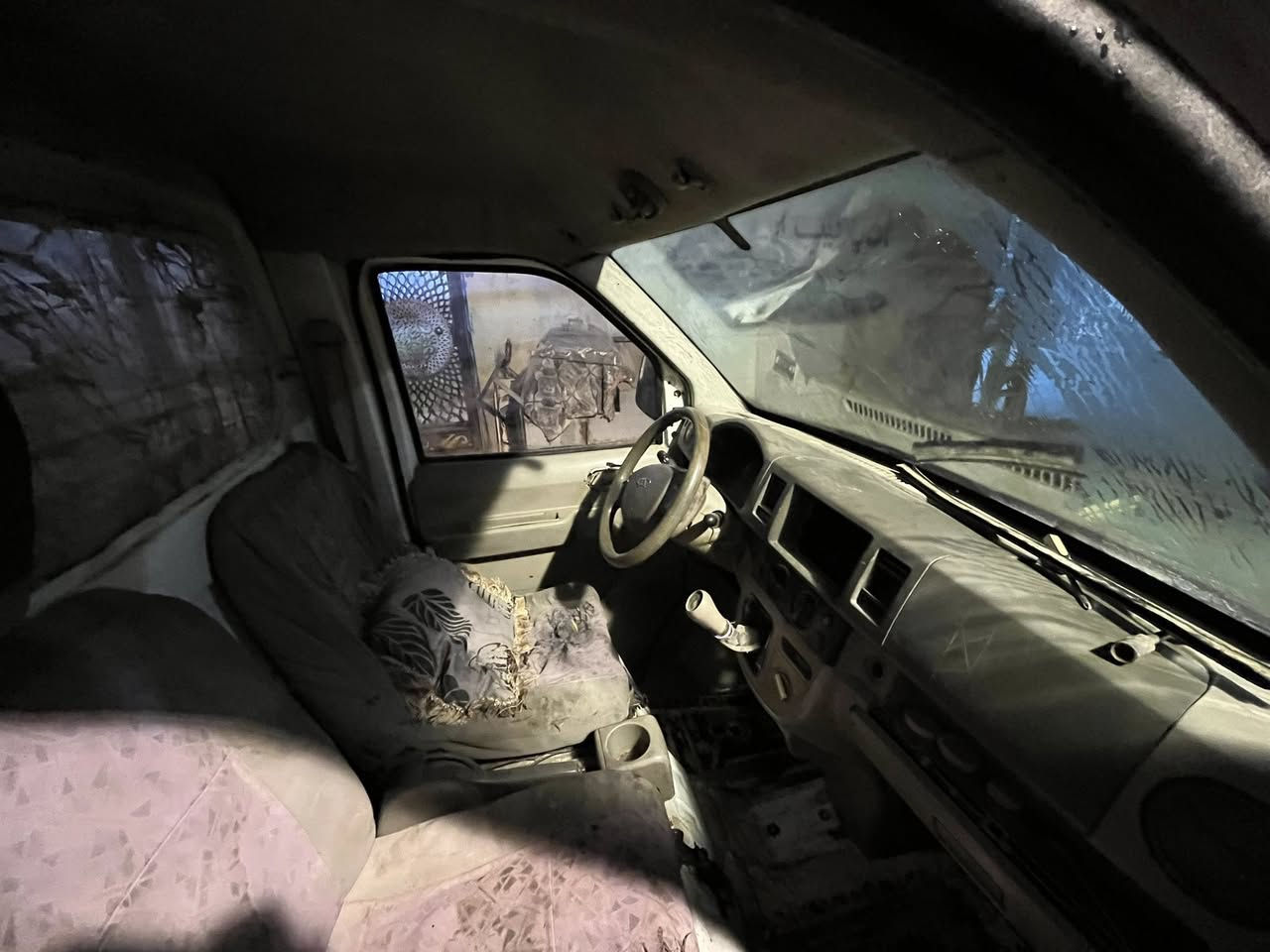 شيري حمل مديل ٢٠١٣
سنوية قبل ١٥ يوم نفذت  باتري جديد كير ومكينه مكفولات  هزة جديدة مصفرة غرامات كهربائيات شغالة
 راعيها موجود يحول بـ ٢٥ وبيها مجال حك الجية 
بغداد مدينه الصدر 
***********
