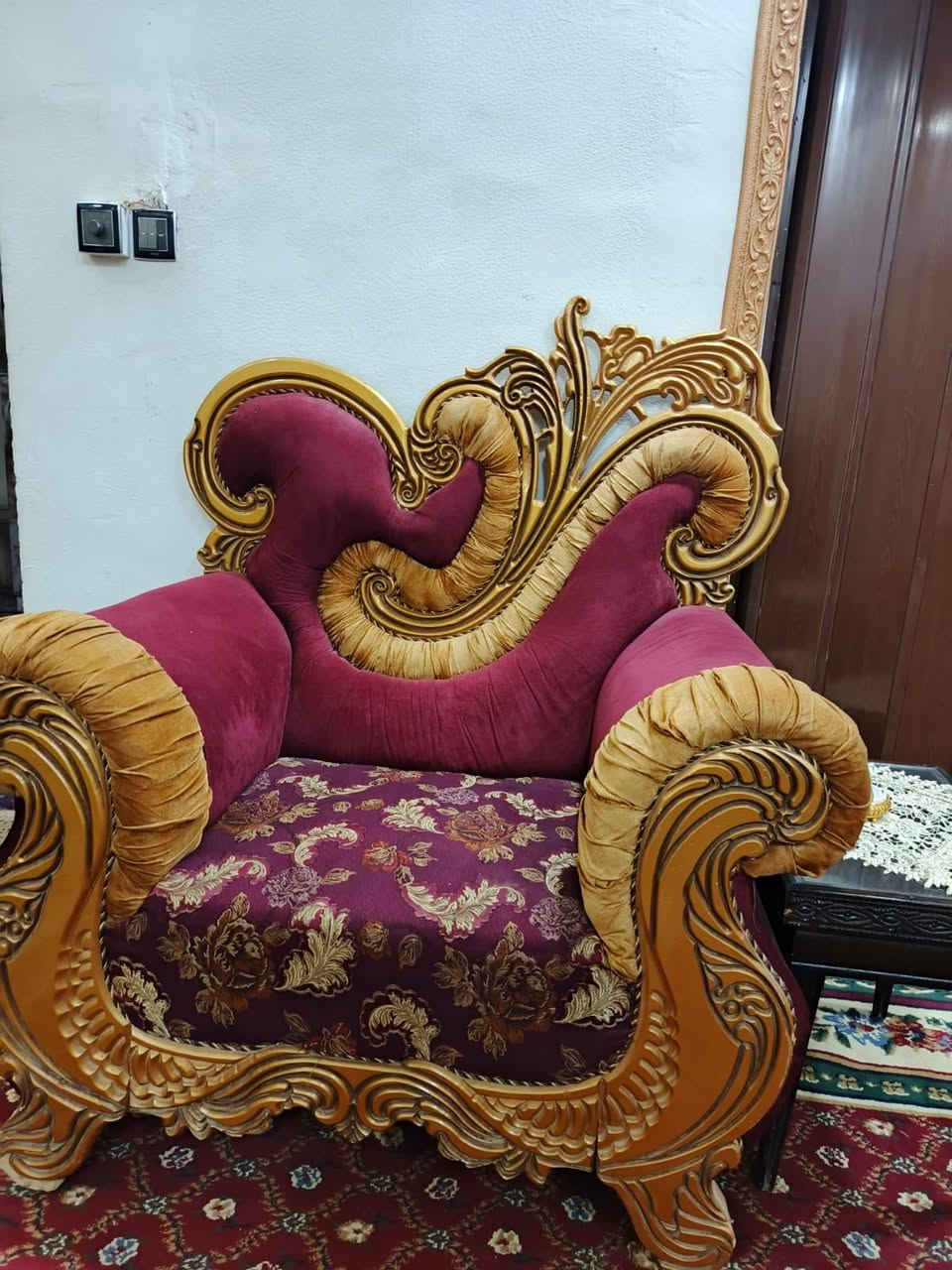 السلام عليكم
تخم قنفات نضيف مابي شي + ستائر هديه السعر 625 بي مجال
ميز وطبلات نجاره عدد الطبلات 4 تكمه السعر ٢٠٠
زوليه 4x7 السعر 80
الساعه طول مترين السعر 40


**إذا كنت صاحب هذا الإعلان وتريد حذفه لأي سبب، رجاءا أرسل رسالة إلى الدعم الفني**